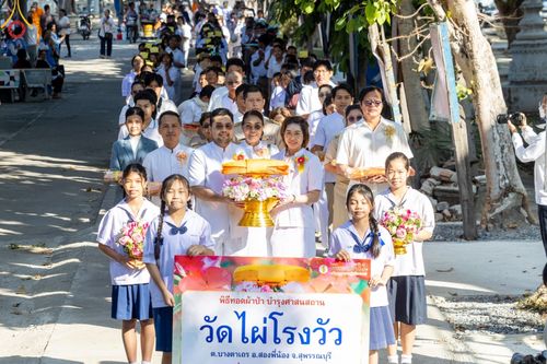 ภาพ No.195014:พิธีทอดผ้าป่าทำนุบำรุงศาสนสถาน ณ วัดไผ่โรงวัว ต.บางตาเถร อ.สองพี่น้อง จ.สุพรรณบุรี ในโครงการธรรมยาตรา กตัญญูบูชา มหาปูชนียาจารย์ พระมงคลเทพมุนี(สด จนฺทสโร) พระผู้ปราบมาร อนุสรณ์สถาน 7 แห่ง ปีที่ 13 วันที่ 13 มกราคม พ.ศ. 2568