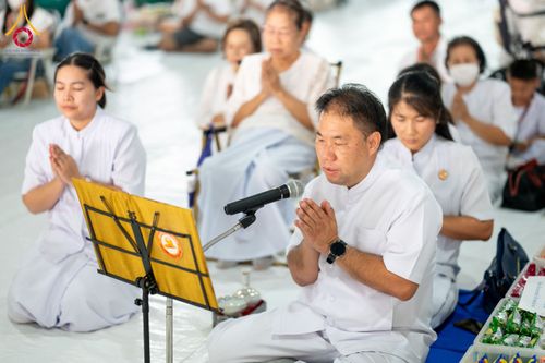 ภาพ No.61963:ตักบาตรฉลองสามเณรใหม่ มัชฌิมธรรมทายาท ณ วิหารคด คอร์ 9 วัดพระธรรมกาย วันที่ 15 เมษายน พ.ศ. 2567