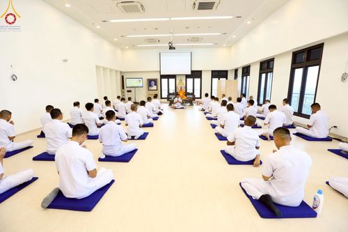 ภาพ No.223107:วันที่ 2 -10 พฤษภาคม พ.ศ. 2568 พิธีตัดปอยผม ปลงผม พิธีขอขมาลาอุปสมบทอุทิศชีวิต ของอุบาสก พิสิทธิ์ หมื่นแกล้ว  ณ วัดพระธรรมกาย