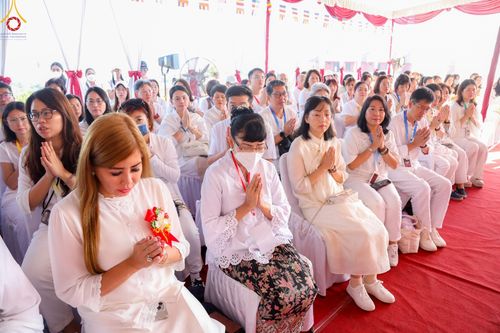 ภาพ No.104119:พิธีโปรยรัตนชาติ วางศิลาฤกษ์ สามเณรธรรมทายาทชาวอินโดนีเซียกว่า 1,000 รูป ณ มหาเจดีย์บุโรพุทโธ ประเทศอินโดนีเซีย ในวันที่ 21 ธันวาคม พ.ศ. 2566