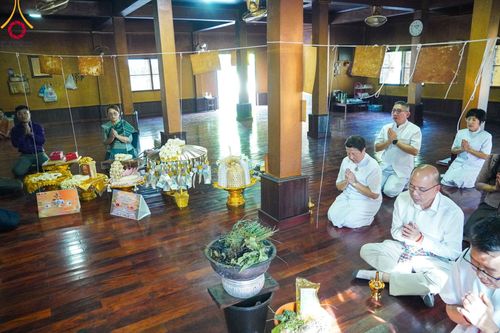 ภาพ No.98190:พิธีทอดกฐินสมทบวัดกัลยาณมิตร วัดป่าพระทัมเทพวง สปป.ลาว หลวงปู่สุวันคำ จันทสาโร วันที่ 23 พฤศจิกายน พ.ศ. 2566