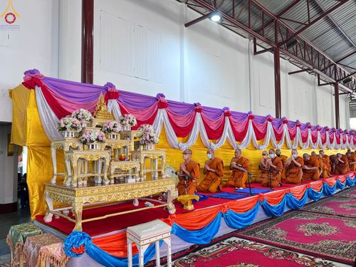 ภาพ No.92791:พิธีประเพณีตักบาตรเทโวโรหณะ พิธีทอดกฐิน และพิธีกรานกฐิน ณ วัดบางบัว แขวงอนุสาวรีย์ เขตบางเขน กรุงเทพมหานคร วันที่ 5 พฤศจิกายน พ.ศ. 2566