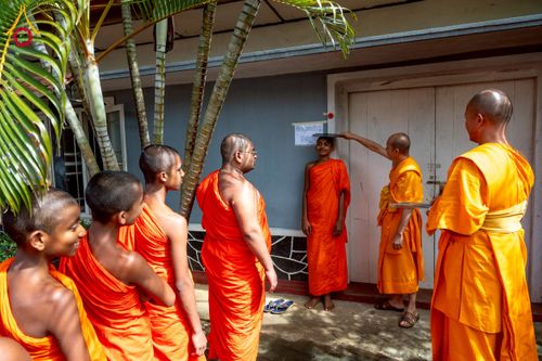 ภาพ No.225535:วันที่ 1 พฤษภาคม พ.ศ. 2568 พิธีเปิดโครงการ สยาม-ลังกา ธรรมยาตรา ฉลองเทศกาลวิสาขบูชาแห่งชาติ ศรีลังกา  และ บูชาธรรม 81 ปี หลวงพ่อธัมมชโย