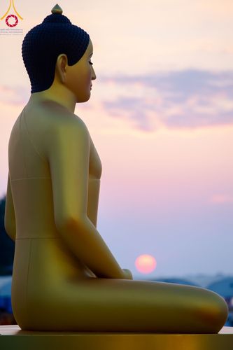 ภาพ No.97304:พิธีทอดผ้าป่า เพื่อสร้าง "ลานอเนกประสงค์พญานาค 4 ตระกูล" และพิธีจุดประทีปโคมลอย ลอยกระทง ถวายประทีปเป็นพุทธบูชา ณ พุทธอุทยานนานาชาติ จ.หนองคาย วันที่ 27 พฤศจิกายน พ.ศ. 2566