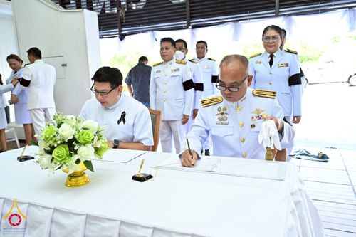 ภาพ No.262439:วันที่ 30 ตุลาคม พ.ศ. 2568 พสกนิกรอำเภอคลองหลวง จัดพิธีบำเพ็ญกุศลสัตตมวาร ถวายพระราชกุศลแด่สมเด็จพระพันปีหลวง ณ วัดพระธรรมกาย