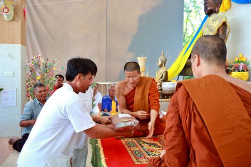 ภาพ No.277677:วันที่ 19 ตุลาคม พ.ศ. 2568 พิธีทอดกฐินสามัคคีทั่วไทย ณ วัดป่าโนนลาน อ.หนองบัวแดง จ.ชัยภูมิ โดยคณะศิษยานุศิษย์ บูชาธรรม 81 ปี หลวงพ่อธัมมชโย