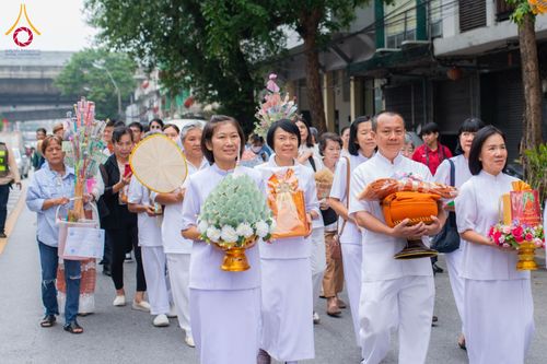 ภาพ No.178506:พิธีทอดกฐิน ณ วัดดวงแข แขวงรองเมือง เขตปทุมวัน กรุงเทพฯ ในโครงการทอดกฐินสามัคคีทั่วไทย 30,000 วัด บูชาธรรม 80 ปี หลวงพ่อธัมมชโย โดยคณะศิษยานุศิษย์วัดพระธรรมกาย วันที่ 15 พฤศจิกายน พ.ศ. 2567