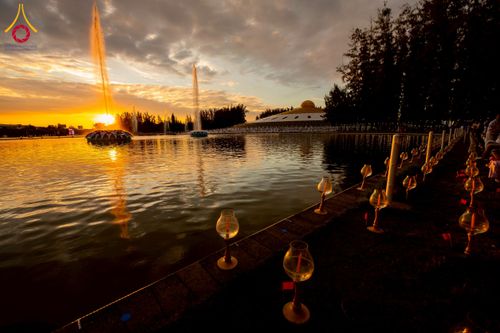 ภาพ No.266257:วันพุธที่ 5 พฤศจิกายน พ.ศ. 2568 (วันพระ ขึ้น 15 ค่ำ เดือน 12) พิธีลอยกระทงธรรม  ณ สระมหาเศรษฐีทะเลบุญ มหาวิหารพระมงคลเทพมุนี วัดพระธรรมกาย จ.ปทุมธานี