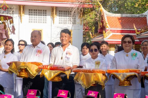 ภาพ No.196786:พิธีทอดผ้าป่าทำนุบำรุงศาสนสถาน ณ วัดโพธิ์เอน ต.บางขุนกอง อ.บางกรวย จ.นนทบุรี ในโครงการธรรมยาตรา กตัญญูบูชา มหาปูชนียาจารย์ พระมงคลเทพมุนี(สด จนฺทสโร) พระผู้ปราบมาร อนุสรณ์สถาน 7 แห่ง ปีที่ 13 วันที่ 17 มกราคม พ.ศ. 2568