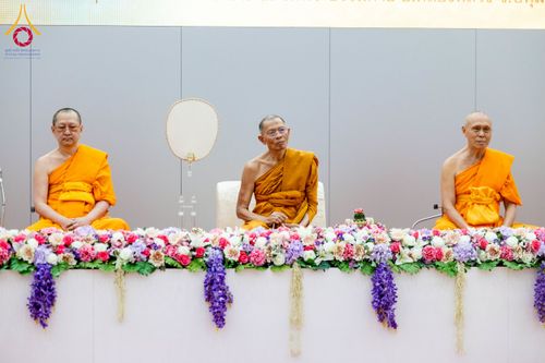 ภาพ No.221818:โครงการปฏิบัติธรรมอบรมศีลธรรม “บวชอุบาสิกาแก้ว” ถวายเป็นพระราชกุศลแด่พระบาทสมเด็จพระเจ้าอยู่หัว เนื่องในโอกาสมหามงคล “วันฉัตรมงคล”  ระหว่างวันที่ 2 – 4 พฤษภาคม 2568  ณ อาคาร 115 ปี คุณยายอาจารย์ฯ
