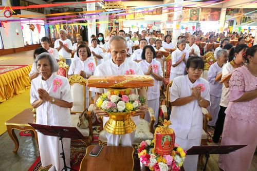 ภาพ No.179084:พิธีทอดกฐิน ณ วัดหนองยาง จ.นครราชสีมา ในโครงการกฐินสามัคคีทั่วไทย 30,000 วัด บูชาธรรม 80 ปี หลวงพ่อธัมมชโย โดยคณะศิษยานุศิษย์วัดพระธรรมกาย วันที่ 25 ตุลาคม พ.ศ. 2567