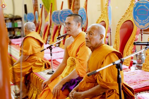 ภาพ No.261401:วันที่ 19 ตุลาคม พ.ศ. 2568 พิธีทอดกฐินสามัคคีทั่วไทย 30,000 วัด โดยคณะศิษยานุศิษย์ บูชาธรรม 81 ปี หลวงพ่อธัมมชโย ณ วัดโฆษิตวิหาร จ.ภูเก็ต