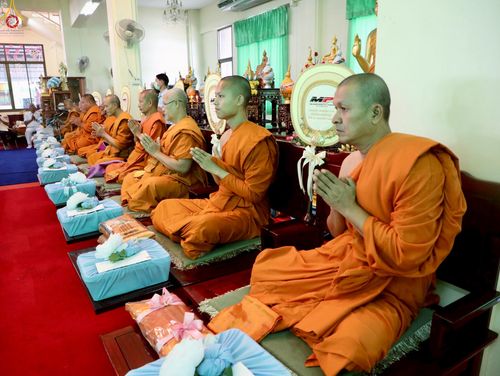 ภาพ No.257866:วันที่ 18 ตุลาคม พ.ศ. 2568 พิธีทอดกฐินสามัคคีทั่วไทย 30,000 วัด โดยคณะศิษยานุศิษย์ บูชาธรรม 81 ปี หลวงพ่อธัมมชโย ณ วัดพระพุทธไสยาสน์ อ.เมืองเพชรบุรี จ.เพชรบุรี