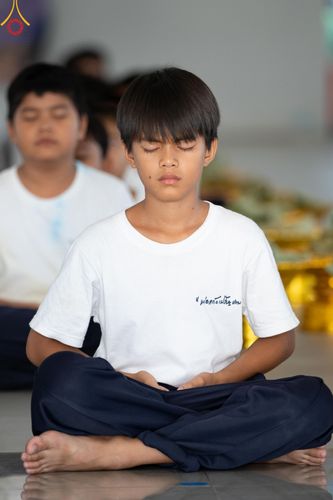 ภาพ No.132858:พิธีตัดปอยผม โครงการหน่อแก้วเปรียญธรรม รุ่นที่ 12 ณ ค่ายจองแชมป์ หมู่กฏิสามเณรเปรียญธรรม วัดพระธรรมกาย วันอาทิตย์ที่ 31 มีนาคม พ.ศ. 2567