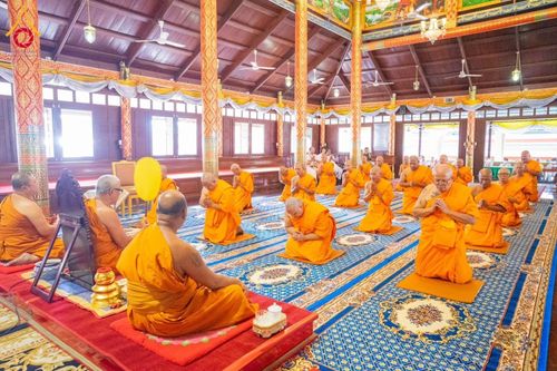 ภาพ No.181268:พิธีบรรพชาอุปสมบท ณ วัดบางโฉลงใน อ.บางพลี จ.สมุทรปราการ  วันที่ 7 ธันวาคม พ.ศ. 2567 ในโครงการอุปสมบทหมู่ บูชาธรรมมหาปูชนียาจารย์ ปี 2567 โดยทีมงานลูกพระธัมฯ  ศูนย์ปฏิบัติธรรมสมุทรปราการ