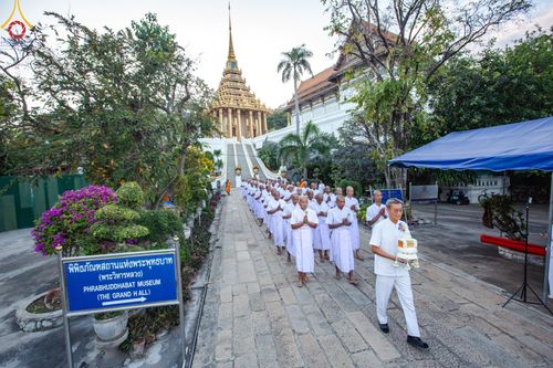 ภาพ No.184594:โครงการบรรพชาอุปสมบทหมู่ บูชาธรรมมหาปูชนียาจารย์ ณ วัดพระพุทธบาท ราชวรมหาวิหาร ต.ขุนโขลน อ.พระพุทธบาท จ.สระบุรี  วันที่ 8 ธันวาคม พ.ศ. 2567