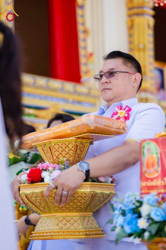 ภาพ No.176973:พิธีทอดกฐิน ณ วัดทรัพย์นาบุญยาราม ต.นาจอมเทียน อ.สัตหีบ จ.ชลบุรี ในโครงการทอดกฐินสามัคคีทั่วไทย 30,000 วัด บูชาธรรม 80 ปี หลวงพ่อธัมมชโย โดยคณะศิษยานุศิษย์วัดพระธรรมกาย วันที่ 2 พฤศจิกายน พ.ศ. 2567