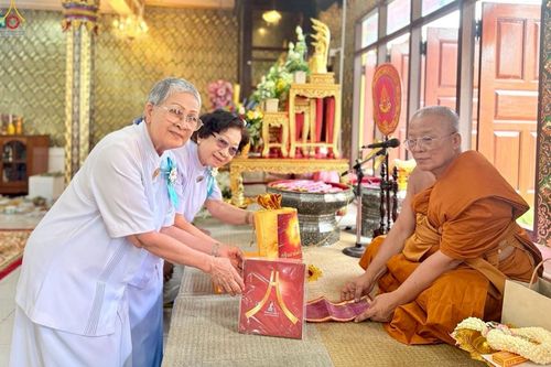 ภาพ No.278000:วันที่ 19 ตุลาคม พ.ศ. 2568 พิธีทอดกฐินสามัคคีทั่วไทย ณ วัดสนามเหนือ อ.ปากเกร็ด จ.นนทบุรี โดยคณะศิษยานุศิษย์ บูชาธรรม 81 ปี หลวงพ่อธัมมชโย