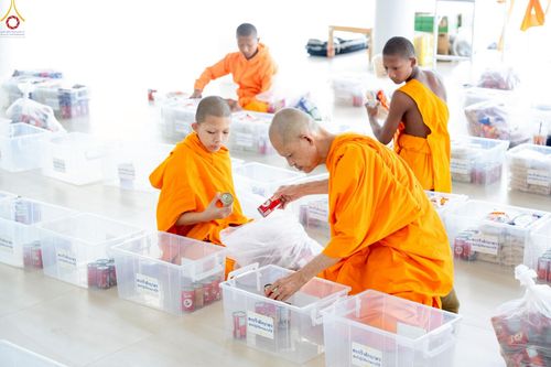 ภาพ No.245128:วันเสาร์ที่ 13 กันยายน พ.ศ. 2568 พิธีถวายสังฆทานแด่คณะสงฆ์ 323 วัด ปีที่ 21 ครั้งที่ 181 พิธีมอบกองทุนหนุนแรงใจช่วยครูใต้ ปีที่ 18 ครั้งทึ่ 144 และพิธีทำบุญอุทิศส่วนกุศลให้ผู้วายชนม์ ณ ศูนย์ปฏิบัติธรรมภาคใต้ จ.สงขลา