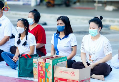 ภาพ No.76034:งานทำบุญตักบาตรเชอรี่มอลล์ อ.คลองหลวง จ.ปทุมธานี วันที่ 14 กุมภาพันธ์ พ.ศ. 2566