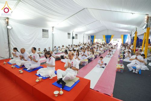 ภาพ No.168037:พิธีทอดกฐิน วัดพระธรรมกายกัวลาลัมเปอร์ ประเทศมาเลเซีย วันที่ 20 ตุลาคม พ.ศ. 2567