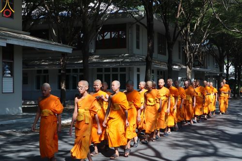 ภาพ No.177330:พิธีถวายภัตตาหารเมนูสวรรค์ และพิธีบุพเปตพลี ครั้งที่ 158 ร่วมอุทิศบุญแด่หมู่ญาติที่ล่วงลับไปแล้ว และสืบทอดอายุพระพุทธศาสนา ณ วัดพระธรรมกาย วันที่ 30 พฤศจิกายน พ.ศ.2567 (วันพระ แรม 15 ค่ำ เดือน 12)