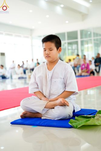 ภาพ No.134801:พิธีตัดปอยผม พิธีขอขมารับผ้าไตร พิธีบรรพชา และพิธีถวายบาตร ในโครงการบรรพชาสามเณร ฟื้นฟูพระพุทธศาสนาทั่วไทย  ณ ศูนย์ปฏิบัติธรรมและศูนย์อบรมเยาวชนเพชรบุรี ต.ท่าแลง อ.ท่ายาง จ.เพชรบุรี