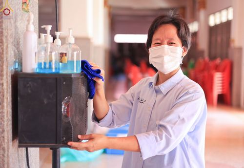 ภาพ No.65939:เจ้าหน้าที่สำนักศรัทธาภิบาล เตรียมงานอุปสมบท ที่วัดป่าโมกวรวิหาร จ.อ่างทอง วันที่ 6 ธันวาคม พ.ศ.2565