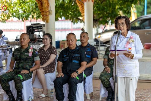 ภาพ No.137624:พิธีตักบาตร พิธีถวายสังฆทานแด่คณะสงฆ์ 323 วัด พิธีทำบุญอุทิศส่วนกุศลแด่ผู้วายชนม์ ในเหตุการณ์ความไม่สงบ 4 จังหวัดชายแดนภาคใต้ ปีที่ 20 ครั้งที่ 169 และพิธีมอบกองทุนหนุนแรงใจช่วยครูใต้ ปีที่ 17 ครั้งที่ 134 วันที่ 25 พฤษภาคม พ.ศ.2567 อ.ตากใบ จ.นราธิวาส