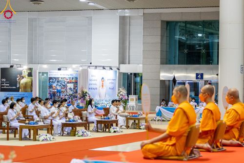 ภาพ No.90878:พิธีบำเพ็ญกุศลสวดพระอภิธรรม  อุบาสกถาวร พรหมถาวร (อุบาสกผู้ปั้นพระ) คืนที่ 5 วันพุธที่ 18 ตุลาคม พ.ศ. 2566 ณ ห้องแก้วสารพัดนึก 1 สภาธรรมกายสากล วัดพระธรรมกาย จ.ปทุมธานี