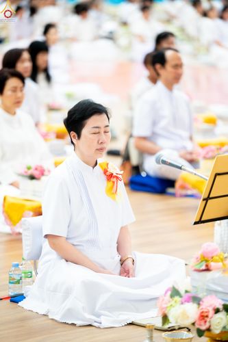 ภาพ No.329024:วันอาทิตย์ที่ 17 พฤษภาคม พ.ศ.2569 พิธีร่วมบุญการศึกษาพระภิกษุสามเณร (หนังสือบาลี นักธรรม ทางก้าวหน้า World-Pec) ณ ห้องแก้วสารพัดนึก 2 วัดพระธรรมกาย