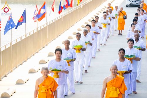 ภาพ No.339737:วันที่ 19 กรกฎาคม พ.ศ.2569 พิธีตัดปอยผม โครงการบวชพระนานาชาติ AEC และ WAB รุ่นที่ 10 THE AEC & INTERNATIONAL ORDINATION PROGRAM ณ มหารัตนวิหารคด 30 วัดพระธรรมกาย ปทุมธานี