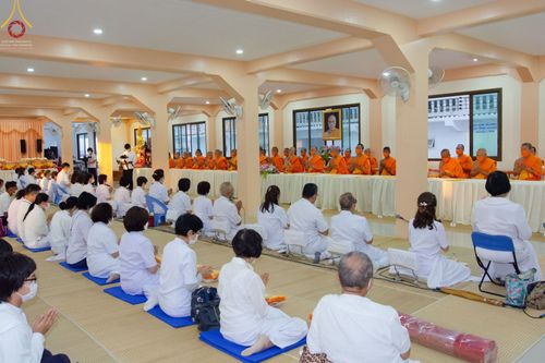 ภาพ No.72887:พิธีถวายภัตตาหารเป็นสังฆทาน แด่คณะพระธรรมยาตราฯ ในโครงการธรรมยาตรากตัญญูบูชา มหาปูชนียาจารย์ พระมงคลเทพมุนี(สด จนฺทสโร) พระผู้ปราบมาร อนุสรณ์สถาน 7 แห่ง ปีที่ 11 วันที่ 20 มกราคม พ.ศ. 2566