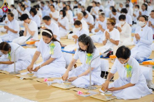 ภาพ No.105544:พิธีถวายภัตตาหารเป็นสังฆทาน แด่คณะพระธรรมยาตราฯ ในโครงการธรรมยาตรากตัญญูบูชา มหาปูชนียาจารย์ พระมงคลเทพมุนี(สด จนฺทสโร) พระผู้ปราบมาร อนุสรณ์สถาน 7 แห่ง ปีที่ 12 วันที่ 3 มกราคม พ.ศ. 2567 ณ สภาธรรมกายสากล วัดพระธรรมกาย