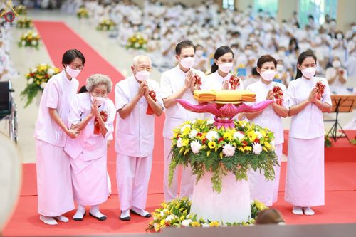 ภาพ No.64224:พิธีทอดกฐินสามัคคีเพื่อเติมเต็มสระมหาเศรษฐี /ห้องปฎิบัติธรรม อาคารธรรมสภา /กุฎิพระมหาเถระ ประจำปีพุทธศักราช 2565  โดยผู้มีบุญ จ.ชลบุรี และคณะกัลยาณมิตรทั่วโลก วันอาทิตย์ที่ 30 ตุลาคม พ.ศ. 2565  ณ ธุดงคสถานชลบุรี