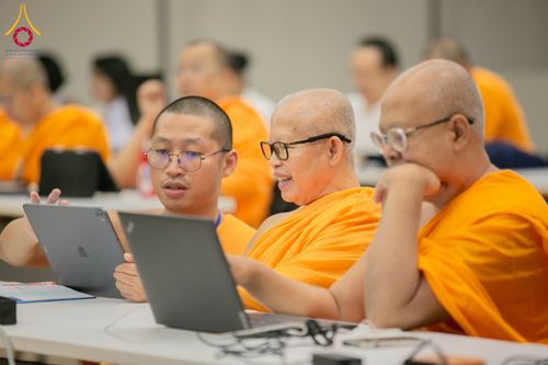 ภาพ No.285106:วันศุกร์ที่12 ธันวาคม พ.ศ.2568  อบรม AI ให้พระเจ้าอาวาสต่างประเทศ โดย แผนกบัณฑิตศึกษา กองวิชาการ ศูนย์พุทธศาสตร์ศึกษา DCI สำนักการศึกษา วัดพระธรรมกาย