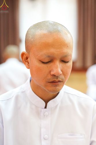 ภาพ No.65431:พิธีขอขมาผู้ปกครอง โดยนาคธรรมทายาท ในโครงการอุปสมบทบูชาธรรม มหาปูชนียาจารย์ประจำปี 2565 วันที่ 19 พฤศจิกายน พ.ศ. 2565 ณ ศูนย์ปฏิบัติธรรมลำปาง