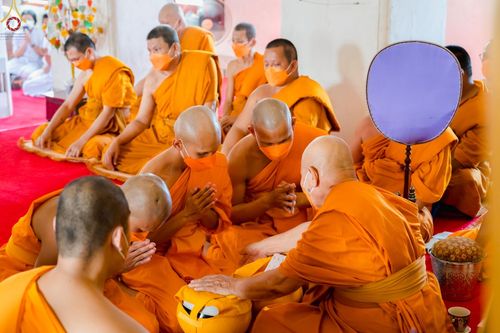 ภาพ No.65828:พิธีอุปสมบทวัดโปรดเกศเชษฐาราม อ.พระประแดง จ.สมุทรปราการ รับบุญจัดงานโดยสำนักพัฒนาเยาวชนโลก ในโครงการอุปสมบทบูชาธรรม มหาปูชนียาจารย์ประจำปี 2565 เมื่อวันที่ 7 ธันวาคม พ.ศ. 2565