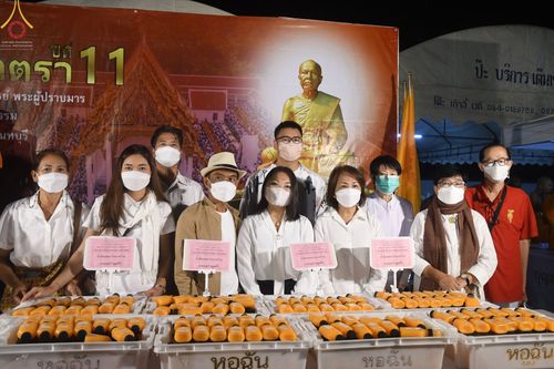 ภาพ No.73748:พิธีถวายภัตตาหารเป็นสังฆทาน แด่คณะพระธรรมยาตราฯ ในโครงการธรรมยาตรากตัญญูบูชา มหาปูชนียาจารย์ พระมงคลเทพมุนี(สด จนฺทสโร) พระผู้ปราบมาร อนุสรณ์สถาน 7 แห่ง ปีที่ 11 วันที่ 22 มกราคม พ.ศ. 2566