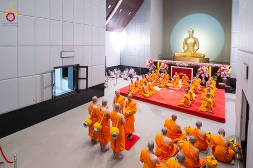 ภาพ No.286681:วันเสาร์ที่ 12 กรกฏาคม พ.ศ.2568 พิธีบรรพชาอุปสมบท  โครงการบรรพชาอุปสมบทหมู่ ธรรมทายาทนานาชาติ(ภาคภาษาจีน), โครงการบรรพชาสามเณร โรงเรียนนานาชาติ รุ่นที 14