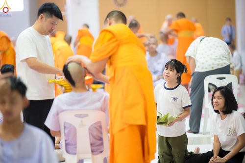 ภาพ No.316870:วันเสาร์ที่ 28 มีนาคม พ.ศ.2569 พิธีปลงผมนาคธรรมทายาท โครงการสามเณรยุวธรรมทายาท รุ่นที่ 34 โครงการสามเณรมัชฌิมธรรมทายาท รุ่นที่ 30 ณ มหารัตนวิหารคด 13 วัดพระธรรมกาย