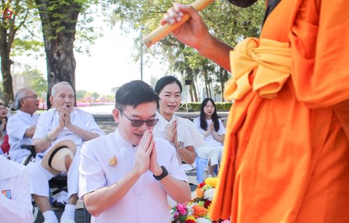 ภาพ No.279563:วันที่ 2 มกราคม พ.ศ.2569 พิธีต้อนรับพระธรรมยาตรา ครั้งที่ 1 ณ วัดพระธรรมกาย (วิหารหลวงปู่ - พระมหาธรรมกายเจดีย์)