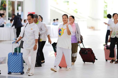 ภาพ No.344340:วันที่ 21-23 สิงหาคม พ.ศ. 2569 สัมมนารวมใจผู้นำบุญ บูชาธรรม 82 ปี หลวงพ่อธัมมชโย รุ่นที่ 1 กฐินสามัคคีทั่วไทย 30,000 วัด โครงการอุปสมบทบูชาธรรมมหาปูชนียาจารย์ 3,000 รูป  ณ ศูนย์ปฏิบัติธรรมเวิล์ดพีช วัลเล่ย์ จ.นครราชสีมา