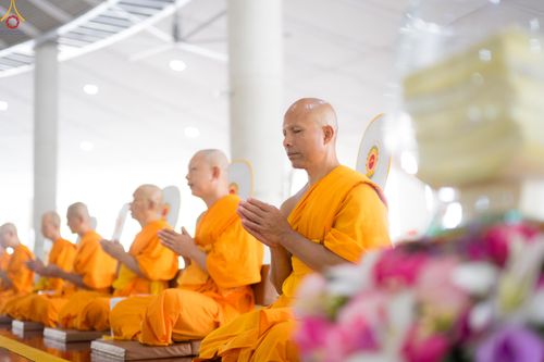 ภาพ No.343071:วันที่ 13 สิงหาคม พ.ศ.2569 พิธีบุพเปตพลี ครั้งที่ 186 ร่วมอุทิศส่วนกุศล แด่หมู่ญาติผู้ล่วงลับไปแล้ว และเป็นปัจจัยสนับสนุน การเผยแผ่พระพุทธศาสนา ณ หอฉันคุณยายอาจารย์ วัดพระธรรมกาย