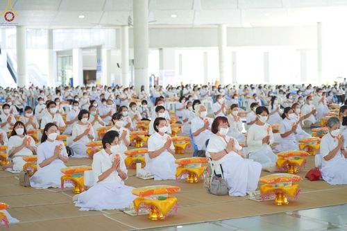 ภาพ No.72799:พิธีเจริญพระพุทธมนต์ และถวายภัตตาหารเป็นสังฆทาน เนื่องในวันคล้ายวันเกิด ครบรอบ 114 ปี คุณยายอาจารย์มหารัตนอุบาสิกาจันทร์ ขนนกยูง วันที่ 19 มกราคม พ.ศ. 2566 ณ หอฉันคุณยายอาจารย์ฯ วัดพระธรรมกาย จ.ปทุมธานี