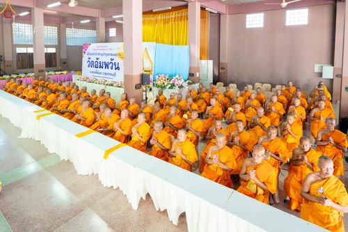 ภาพ No.288536:วันที่ 5 มกราคม พ.ศ. 2569 พิธีทอดผ้าป่าทำนุบำรุงศาสนสถาน ณ วัดอัมพวัน ต.สองพี่น้อง อ.สองพี่น้อง จ.สุพรรณบุรี ในโครงการธรรมยาตรา กตัญญูบูชา มหาปูชนียาจารย์ พระมงคลเทพมุนี(สด จนฺทสโร) พระผู้ปราบมาร อนุสรณ์สถาน 7 แห่ง ปีที่ 14