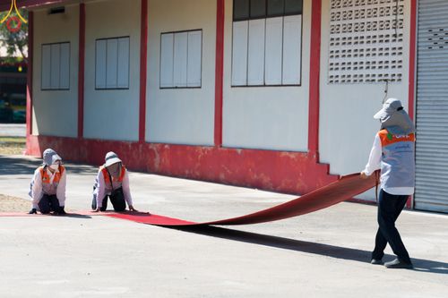 ภาพ No.105825:V.2 ทุ่มเท การเตรียมงาน เก็บงาน การรับบุญของเจ้าหน้าที่หน่วยงานต่างๆ เพื่อโครงการธรรมยาตรา กตัญญูบูชามหาปูชนียาจารย์ พระมงคลเทพมุนี (สด จนฺทสโร) พระผู้ปราบมาร อนุสรณ์สถาน 7 แห่ง ปีที่ 12 ระหว่างวันที่ 2 - 31 มกราคม พ.ศ.2567