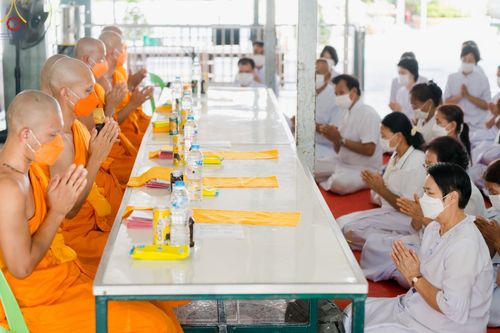 ภาพ No.65842:พิธีอุปสมบทวัดโปรดเกศเชษฐาราม อ.พระประแดง จ.สมุทรปราการ รับบุญจัดงานโดยสำนักพัฒนาเยาวชนโลก ในโครงการอุปสมบทบูชาธรรม มหาปูชนียาจารย์ประจำปี 2565 เมื่อวันที่ 7 ธันวาคม พ.ศ. 2565