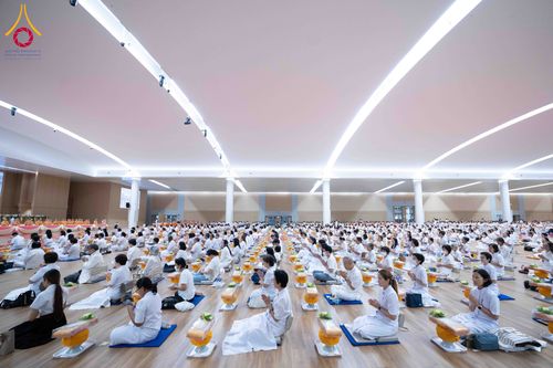 ภาพ No.313606:วันอาทิตย์ที่ 15 มีนาคม พ.ศ. 2569 พิธีร่วมบุญบรรพชาสามเณร 5000 รูป ณ ห้องแก้วสารพัดนึก 2 สภาธรรมกายสากล วัดพระธรรมกาย