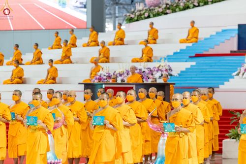 ภาพ No.65408:พิธีรับมอบต้นสมบัติจักรพรรดิ เพื่องานเผยแผ่พระพุทธศาสนาวิชชาธรรมกายไปทั่วโลก แด่ศูนย์ส่งเสริมศีลธรรมทั่วโลก 221 แห่ง ในวันอาทิตย์ต้นเดือนที่ 4 ธันวาคม พ.ศ. 2565 ณ วัดพระธรรมกาย จ.ปทุมธานี